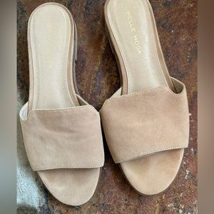 PELLE MODA sandals Womens size 6 Excellent condition